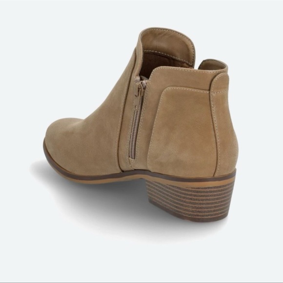MIA Kendis Booties - Taupe - Size 7.5 - New - Picture 4 of 5